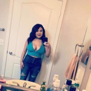 Meet your Posher, Andrea